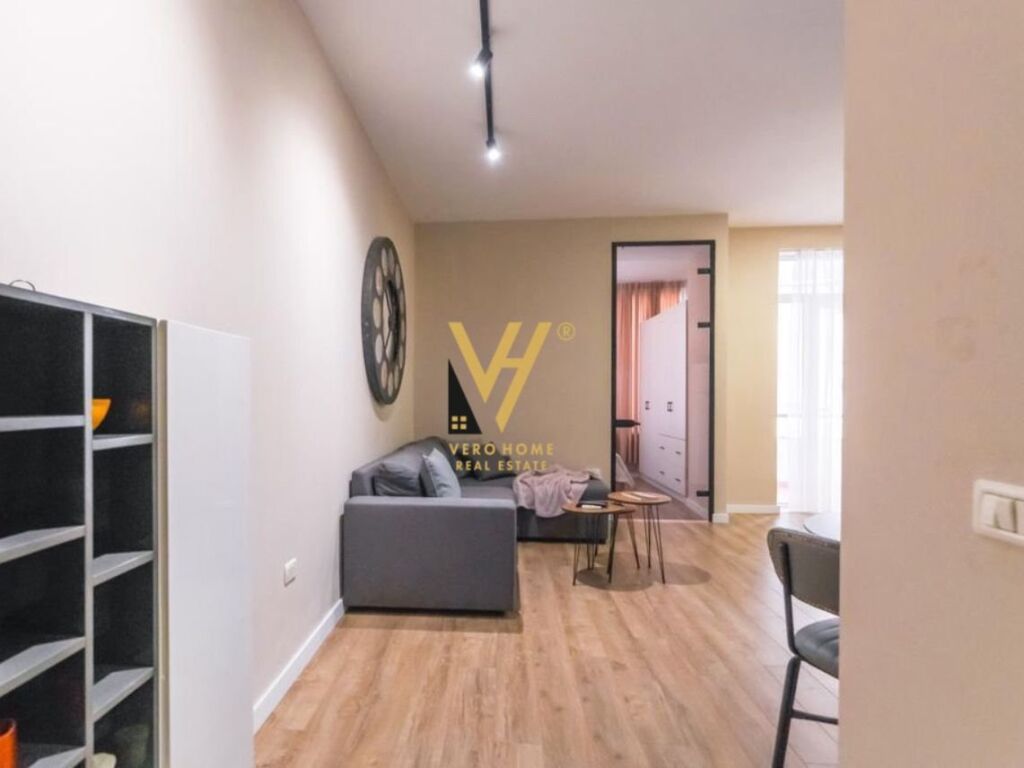 Shitet Apartament 1+1 te Kopshti Zoologjik 45 m2 3