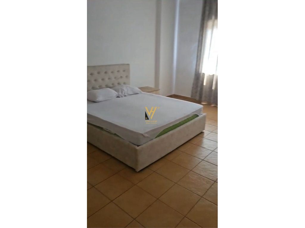 JEPET APARTAMENT 2+1+BLK ME QERA PRANE 21 DHJETORIT 700 EURO 3