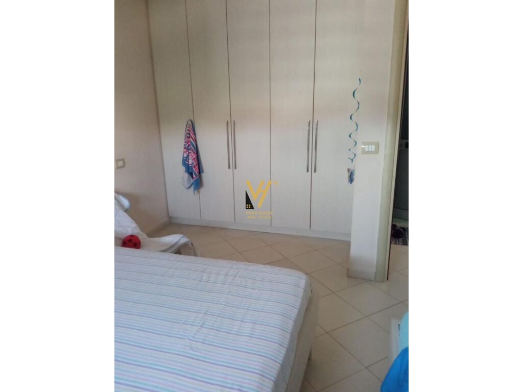 Shitet apartament 1+1+ballkon te Shkembi i Kavajes 60 m2 3
