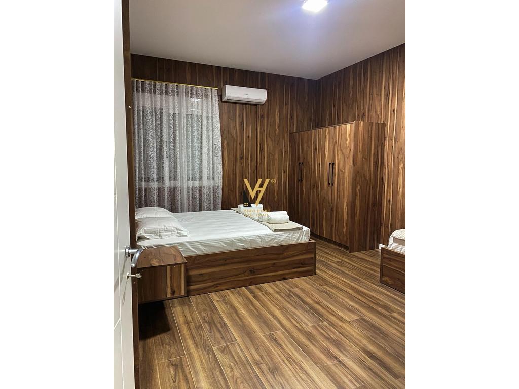 JEPET SHTEPI 2+1 ME QIRA TE KOPSHTI ZOOLOGJIK 800 EURO 4