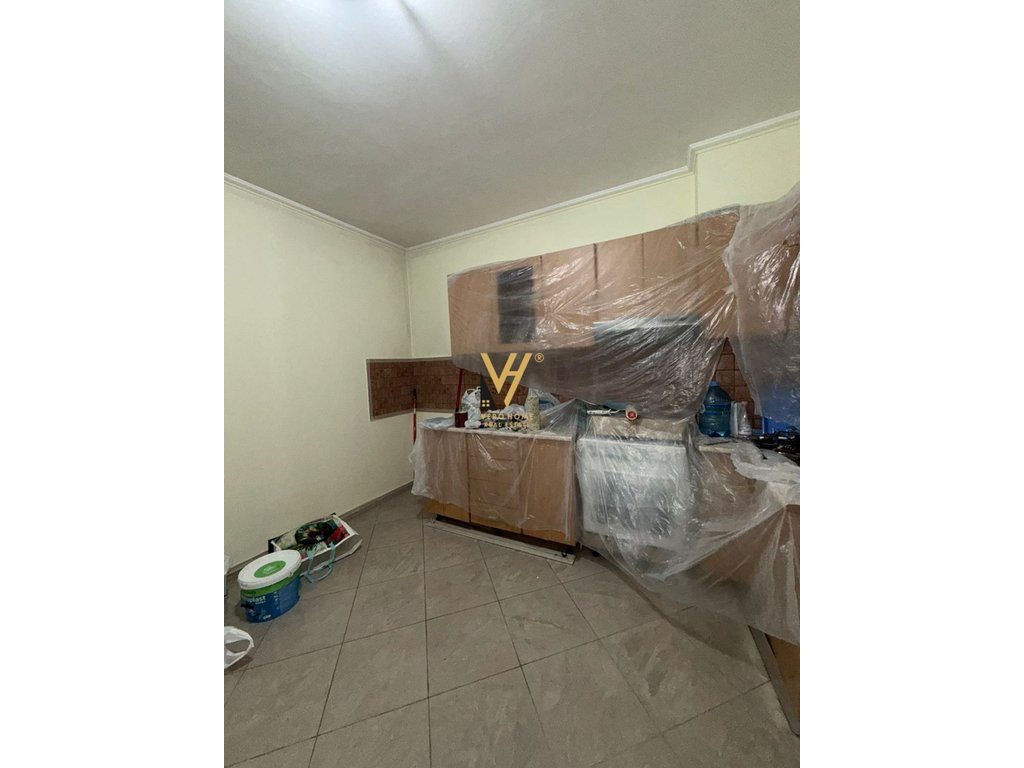 JEPET APARTAMENT 1+1+BLK ME QIRA NE BLLOK 65.000 LEKE