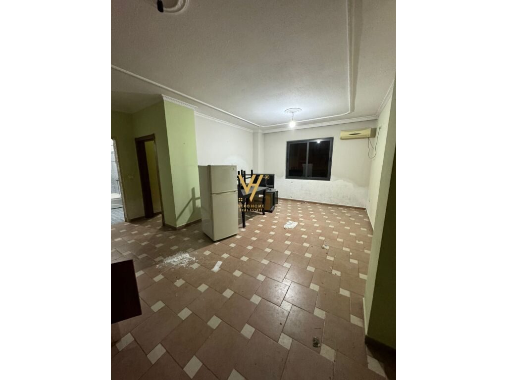 Shitet Apartament 1+1+verande te Rruga Irfan Tomini 57 m2 2