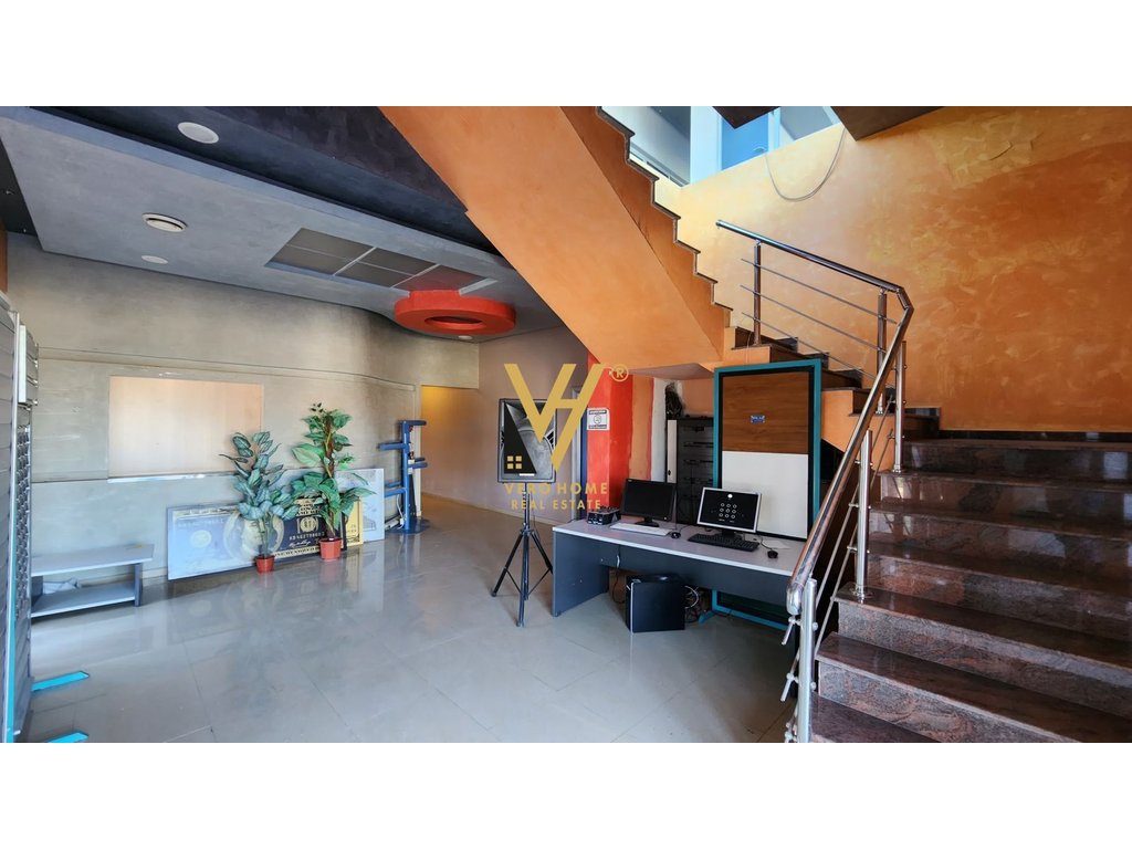 SHITET KAPANON 12.000 M2 NE LUSHNJE 1.900.000 EURO