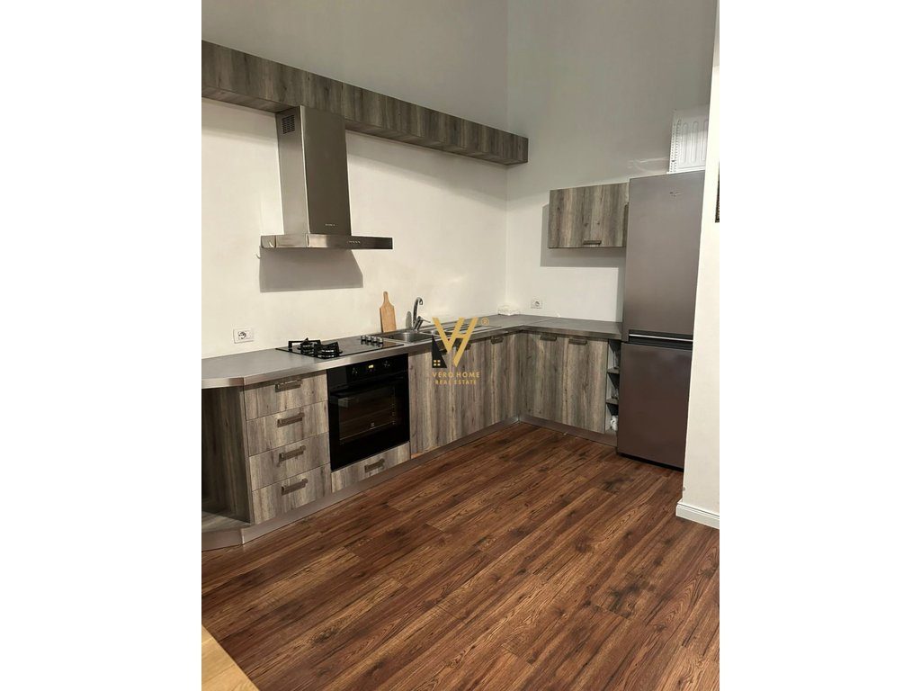 JEPET APARTAMENT 2+1+2+BLK ME QIRA TE ZOGU I ZI 750 EURO 2