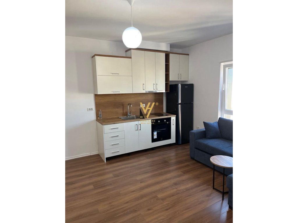 JEPET APARTAMENT 1+1 ME QIRA TE SHKOLLA E KUQE 65.000 LEKE 2