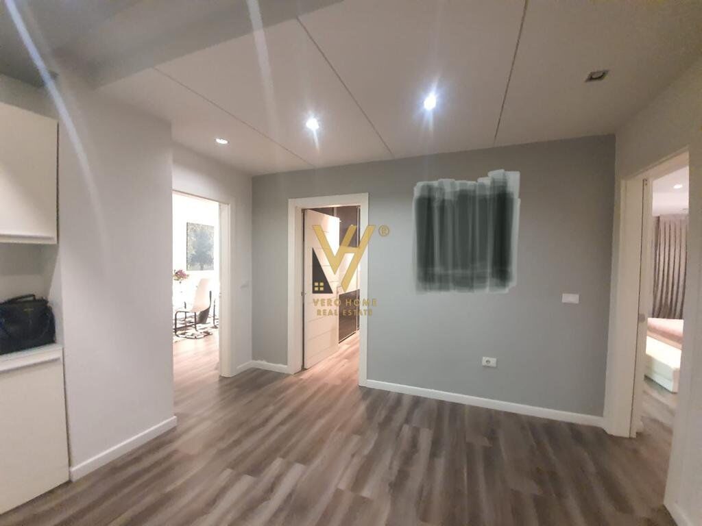 Jepet apartament 2+1+2 me qera ne Bllok prane Librit Universitar 2
