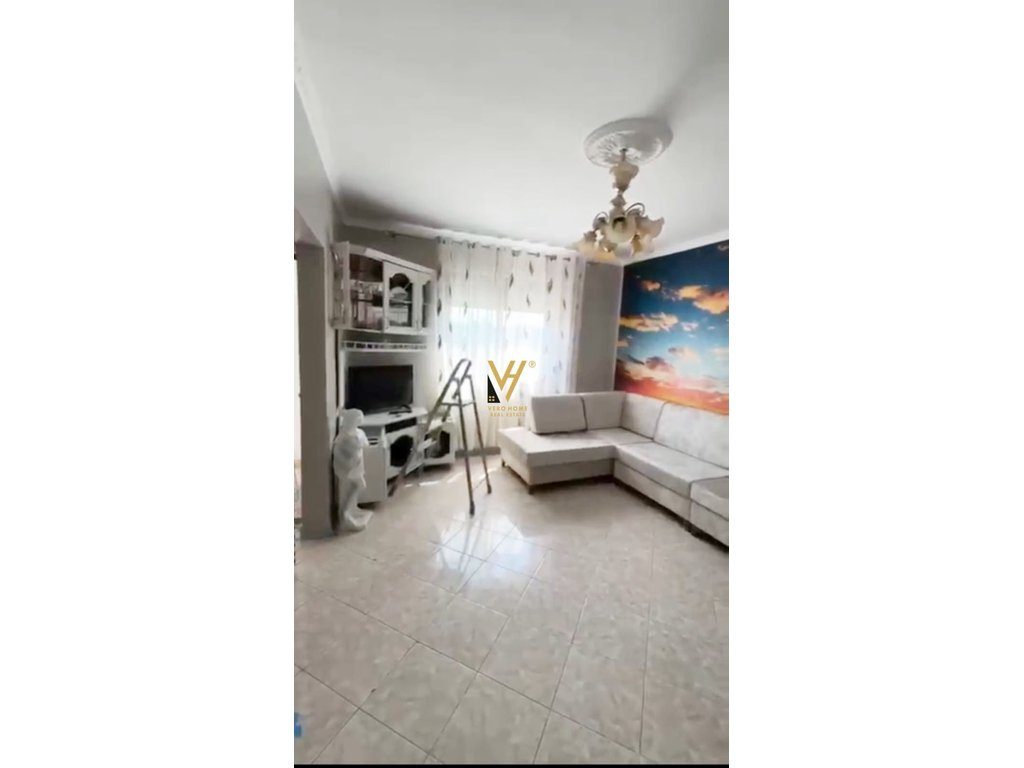JEPET APARTAMENT 2+1+BLK ME QERA NE LAPRAKE 45.000 LEKE