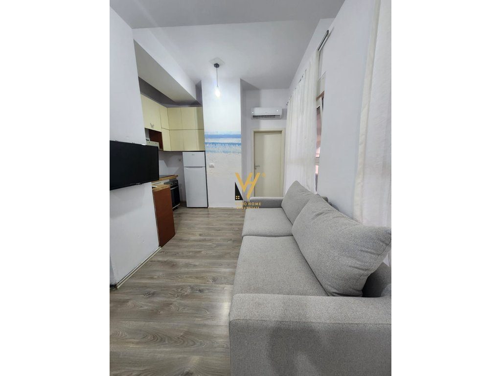 SHITET GARSONIERE 43 M2 TE MANGALEM, ALI DEMI 8.400.000 LEKE