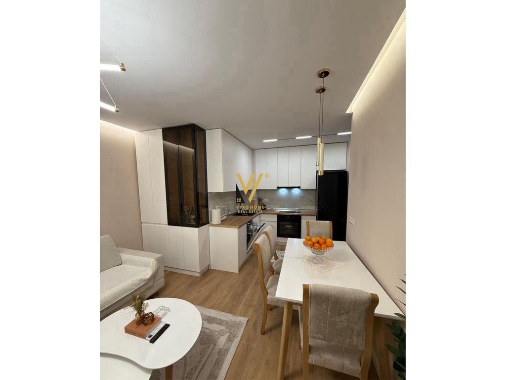 SHITET APARTAMENT 1+1 NE SHKOZE 11.000.000 LEKE 2