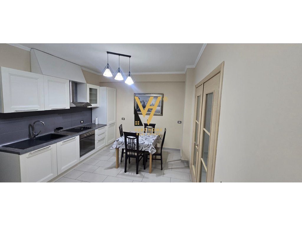 JEPET APARTAMENT 2+1 ME QERA NE ASTIR 550 EURO 2