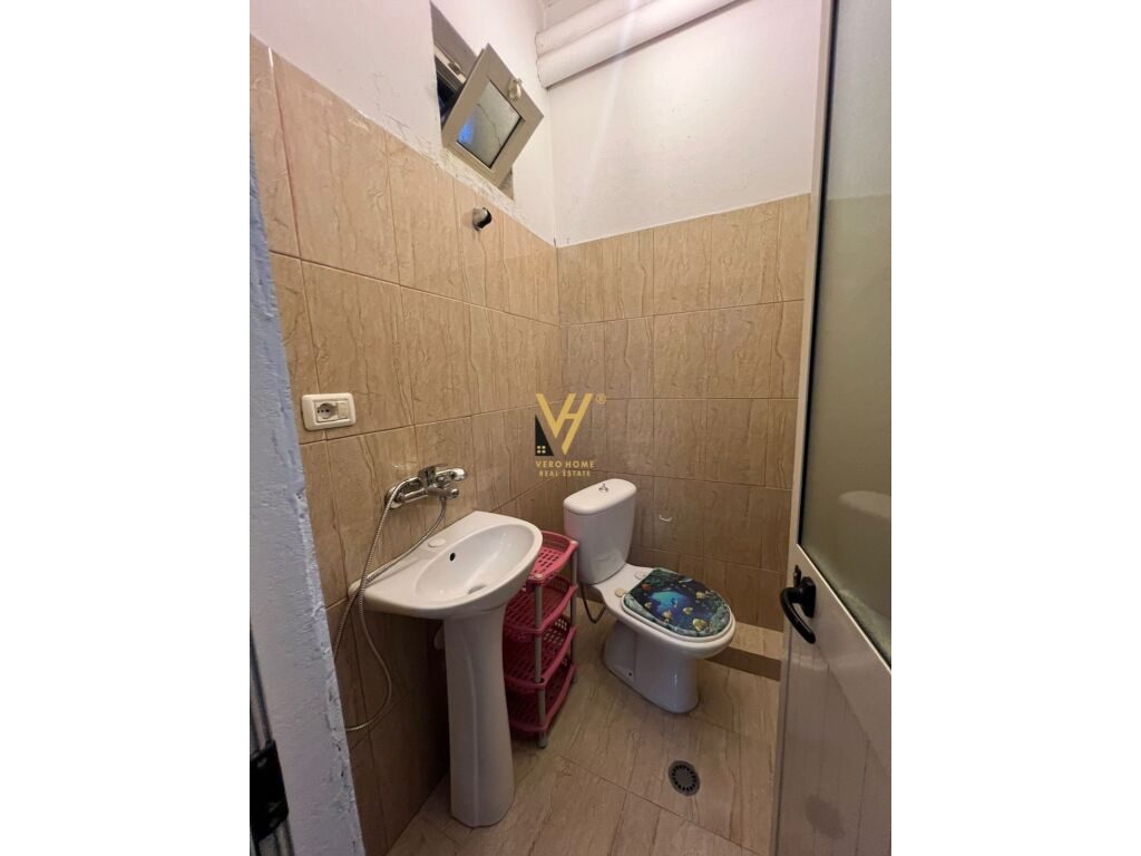 Jepet Apartament 1+1+ballkon me qera te 9-Kateshet , Qender 64 m2 2