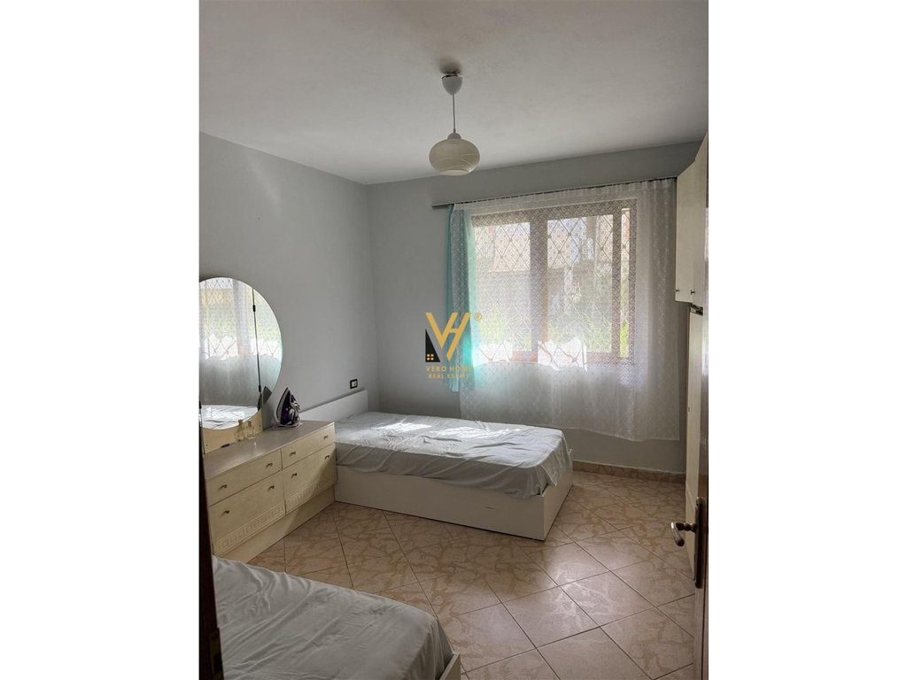 JEPET APARTAMENT 2+1+BLK ME QERA TE ISH PARKU I AUTOBUSAVE 55.000 LEKE 4