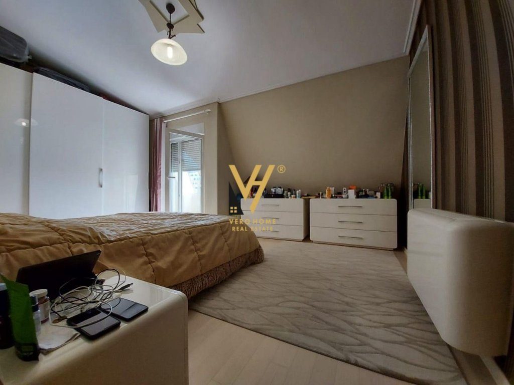 JEPET PAPAGINGO 2+1+2+BLK ME QERA NE DAJT 1.000 EURO 4