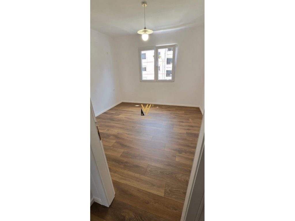SHITET APARTAMENT 1+1+BLK TEK RRUGA NDRE MJEDA 140.000 EURO 2