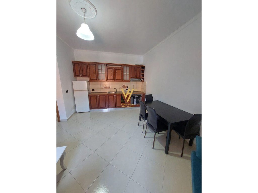 JEPET APARTAMENT 2+1+BLK ME QERA TE SHKOLLA BAJRAM CURRI 45.000 LEKE 2