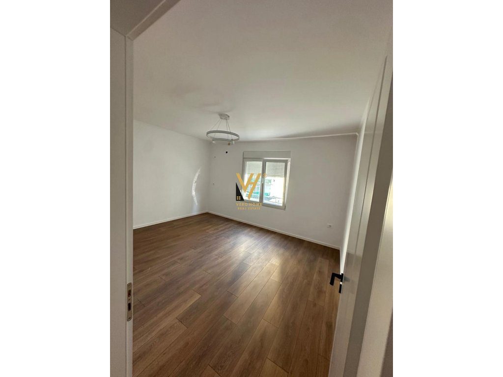 SHITET APARTAMENT 1+1+BLK TE RR.KONGRESI MANASTIRIT 95.000 EURO 3