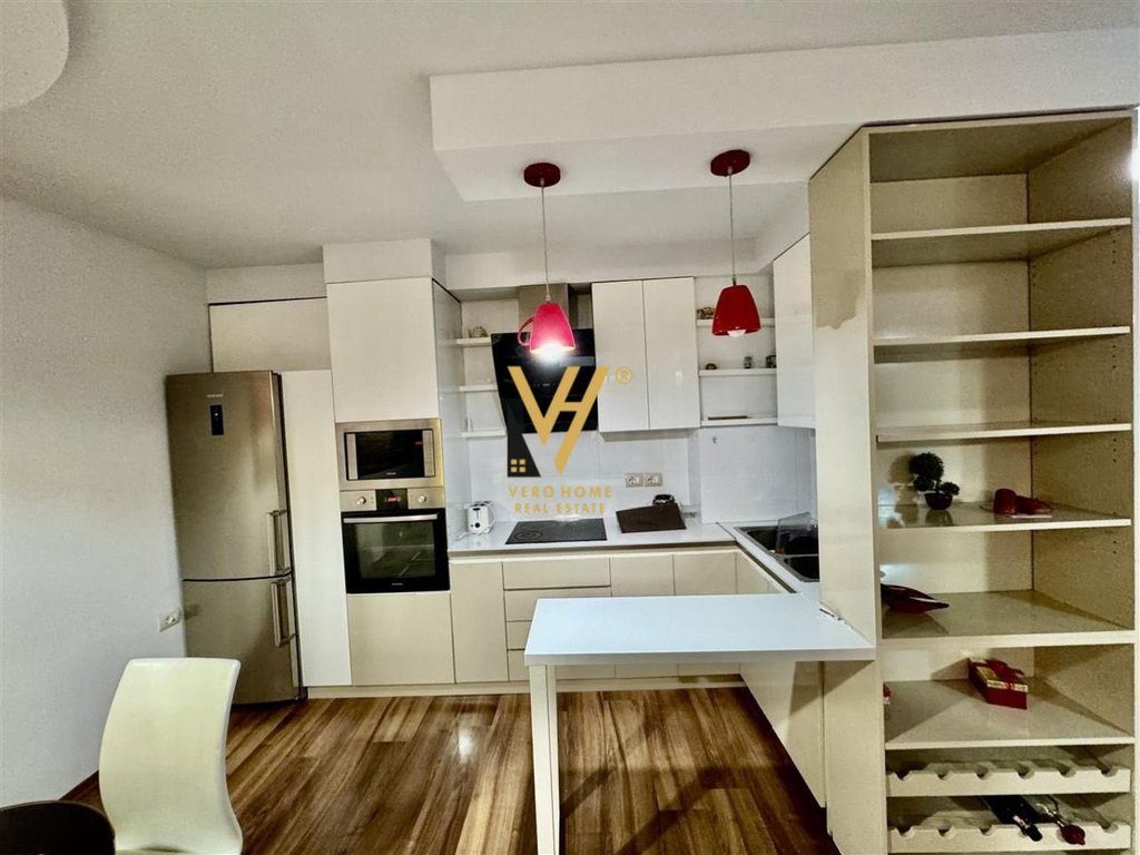 JEPET APARTAMENT 1+1+BLK ME QIRA TE KOMUNA E PARISIT 70.000 LEKE 3