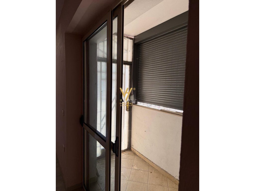 JEPET ZYRE 56 M2 ME QERA TE GARDA 90.000 LEKE 3