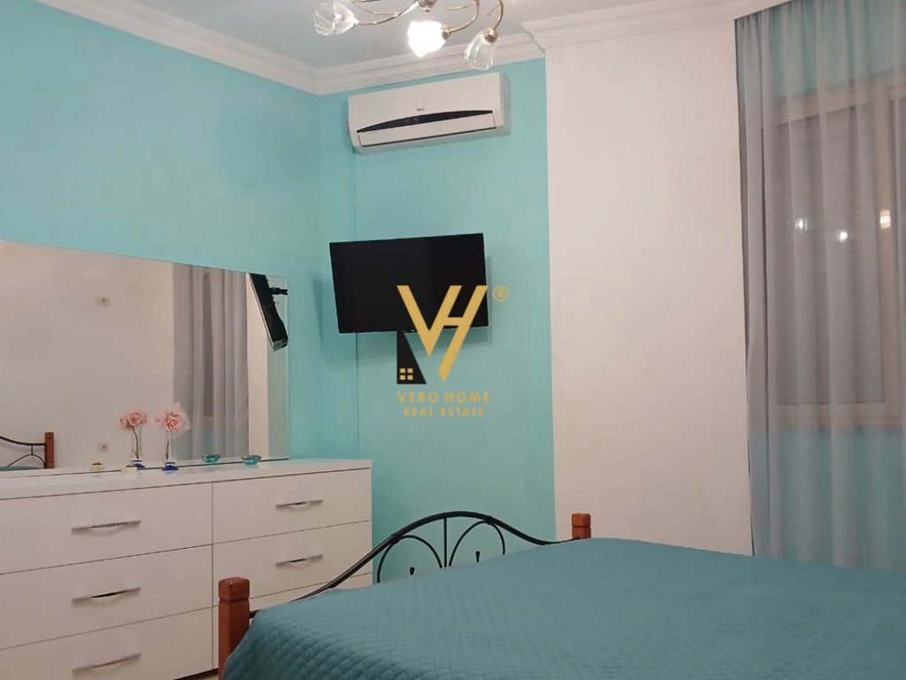 JEPET APARTAMENT 2+1+BLK ME QERA NE FRESK 520 EURO 4