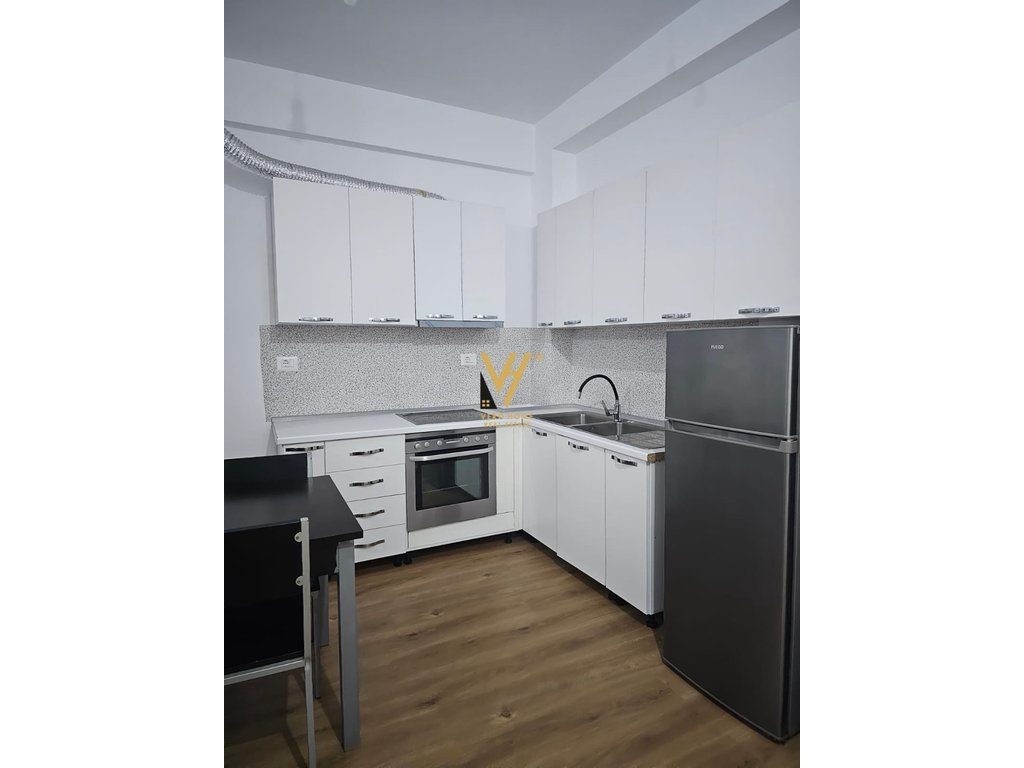 JEPET APARTAMENT 1+1+BLK ME QERA TEK KAIMI, ALI DEMI 40.000 LEKE 3