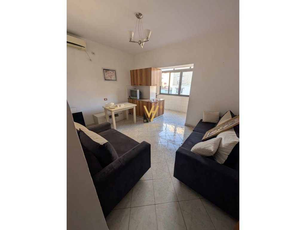 JEPET APARTAMENT 2+1 ME QERA TEK ALI DEMI 65.000 LEKE
