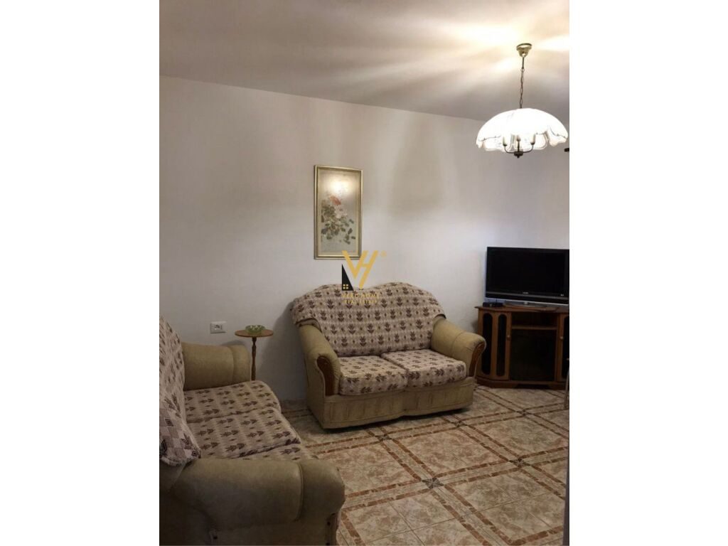 JEPET APARTAMENT 3+1+BLK ME QERA TE RRUGA E ELBASANIT 500 EURO