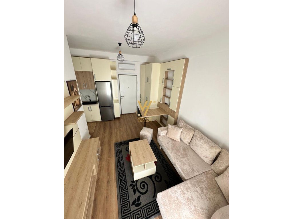 JEPET APARTAMENT 1+1 ME QERA TE KADIU, ALI DEMI 450 EURO