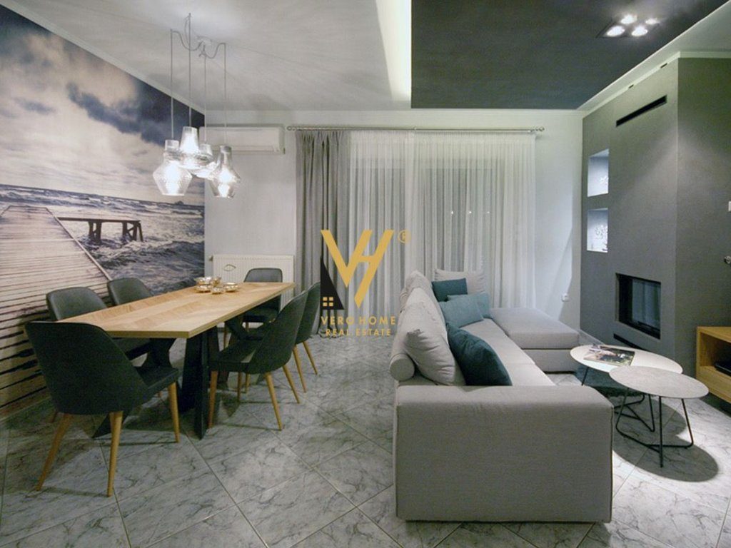 SHITET APARTAMENT 3+1+2+BLK TE RRUGA PETI 240.000 EURO