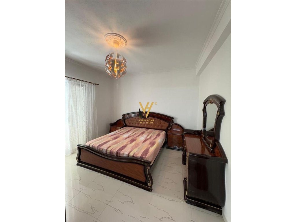 JEPET APARTAMENT 2+1+BLK ME QIRA NE SAUK 600 EURO 4