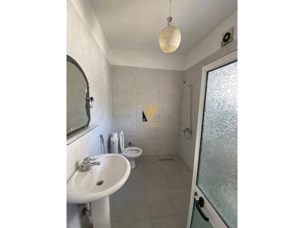 JEPET APARTAMENT 2+1+BLK ME QIRA NE ALLIAS 45.000 LEKE 3