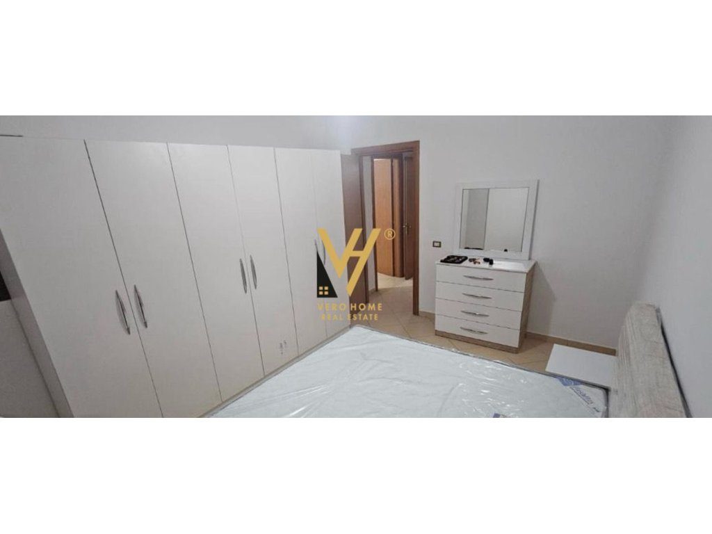 JEPET APARTAMENT 2+1+BLK ME QIRA NE YZBERISHT 50.000 LEKE 2