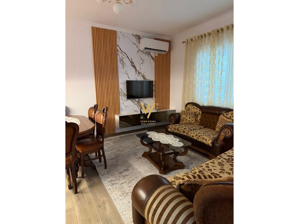 JEPET APARTAMENT 2+1+BLK ME QIRA TE BULEVARDI I RI 70.000 LEKE