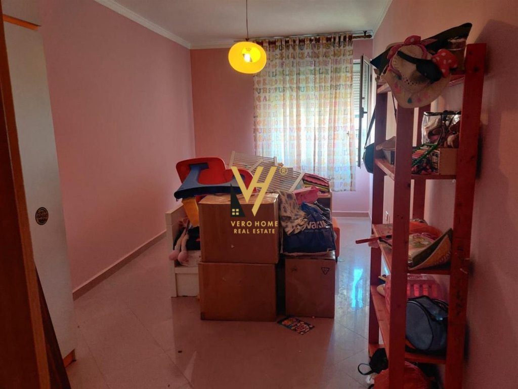 JEPET APARTAMENT 2+1+BLK ME QERA TE RR.NIKOLLA TUPE, BLLOK 800 EURO 3