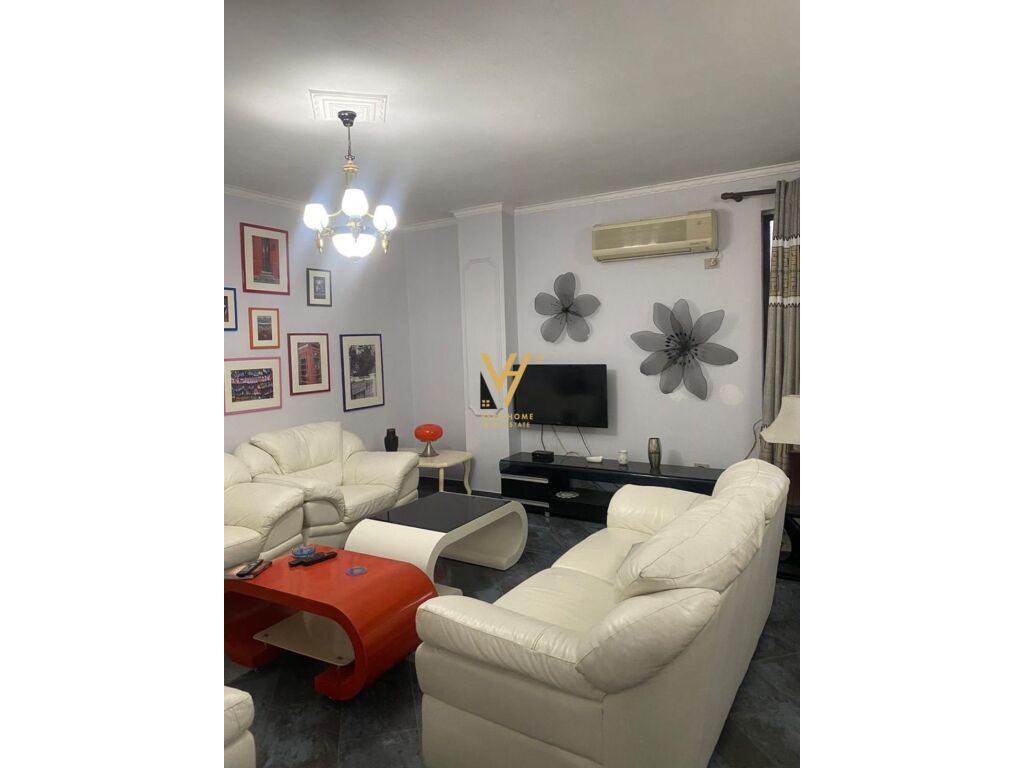 Jepet Apartament 2+1+ballkon me qera te Sheshi Willson 120 m2 4