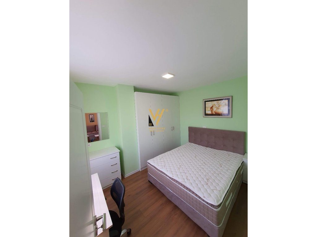 JEPET APARTAMENT 1+1 ME QERA TEK KONGRESI MANASTIRIT 35.000 LEKE 3