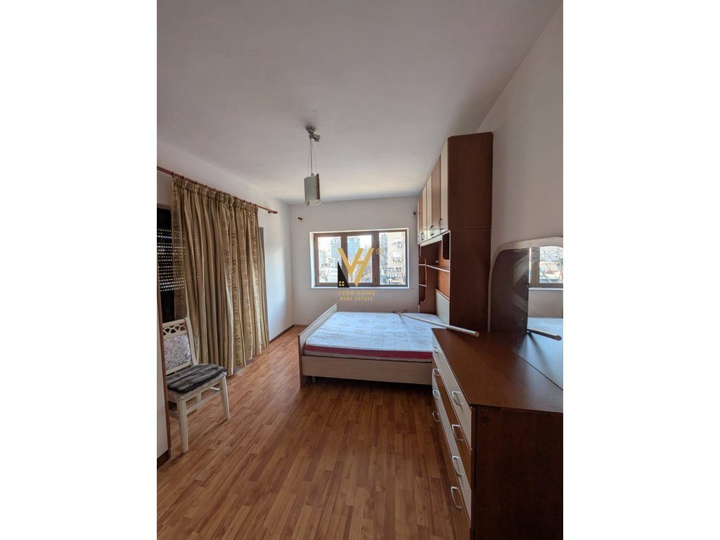 JEPET APARTAMENT 2+1 ME QERA TEK ALI DEMI 65.000 LEKE 4