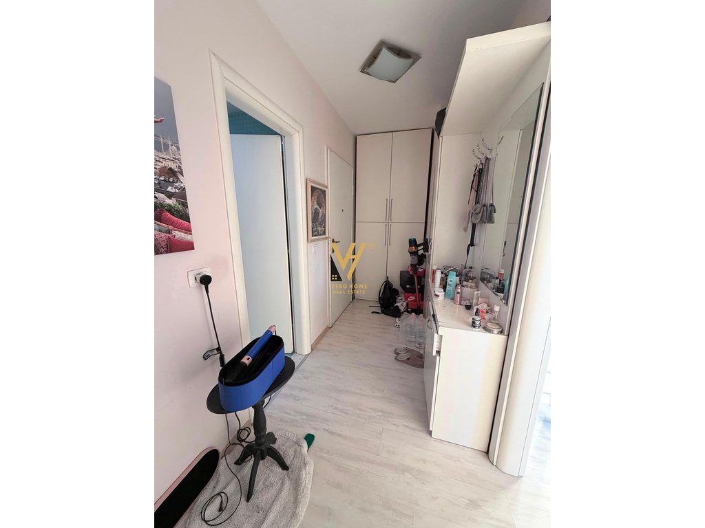 JEPET APARTAMENT 1+1+BLK ME QERA TEK MARTENITETI I RI 60.000 LEKE 4