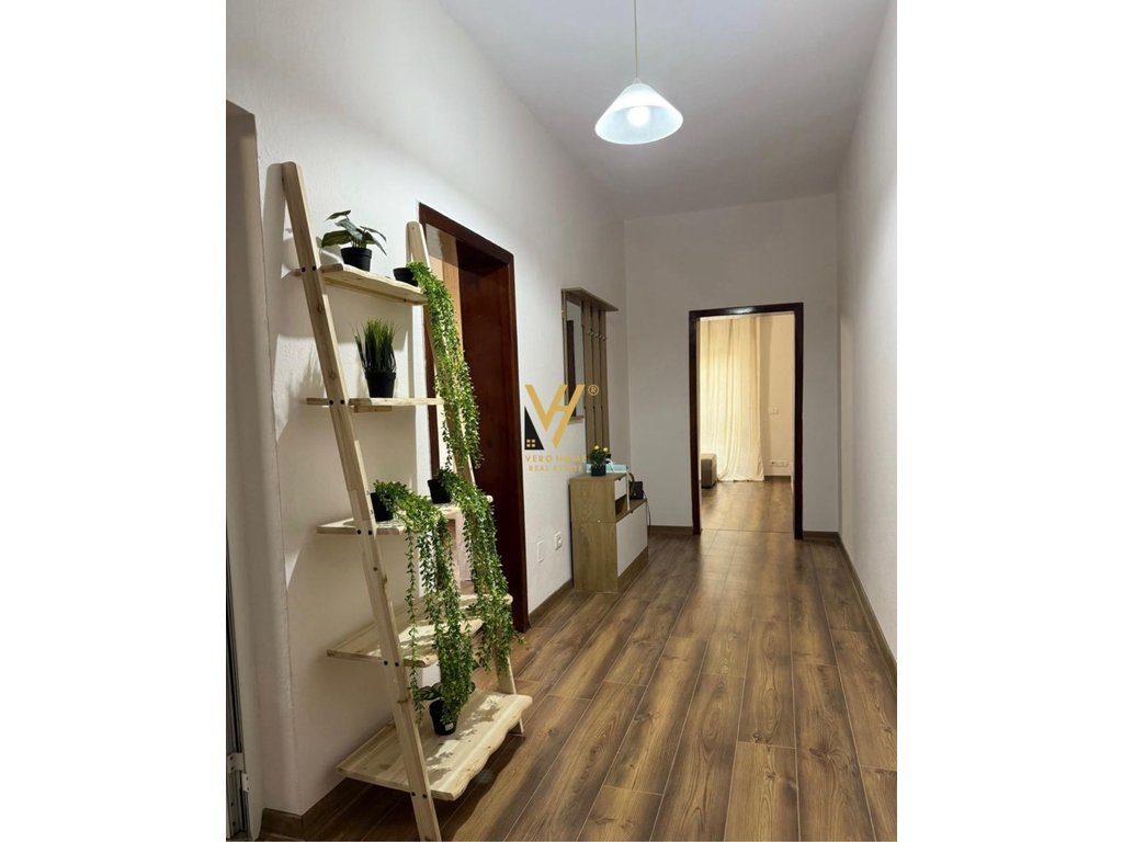JEPET APARTAMENT 1+1 ME QIRA TE RRUGA E KAVAJES 70.000 LEKE 4