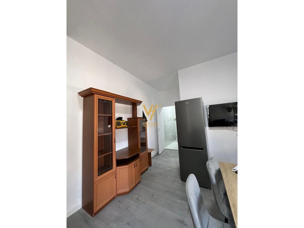 JEPET APARTAMENT 1+1+BLK ME QIRA NE SHKOZE 55.000 LEKE 4