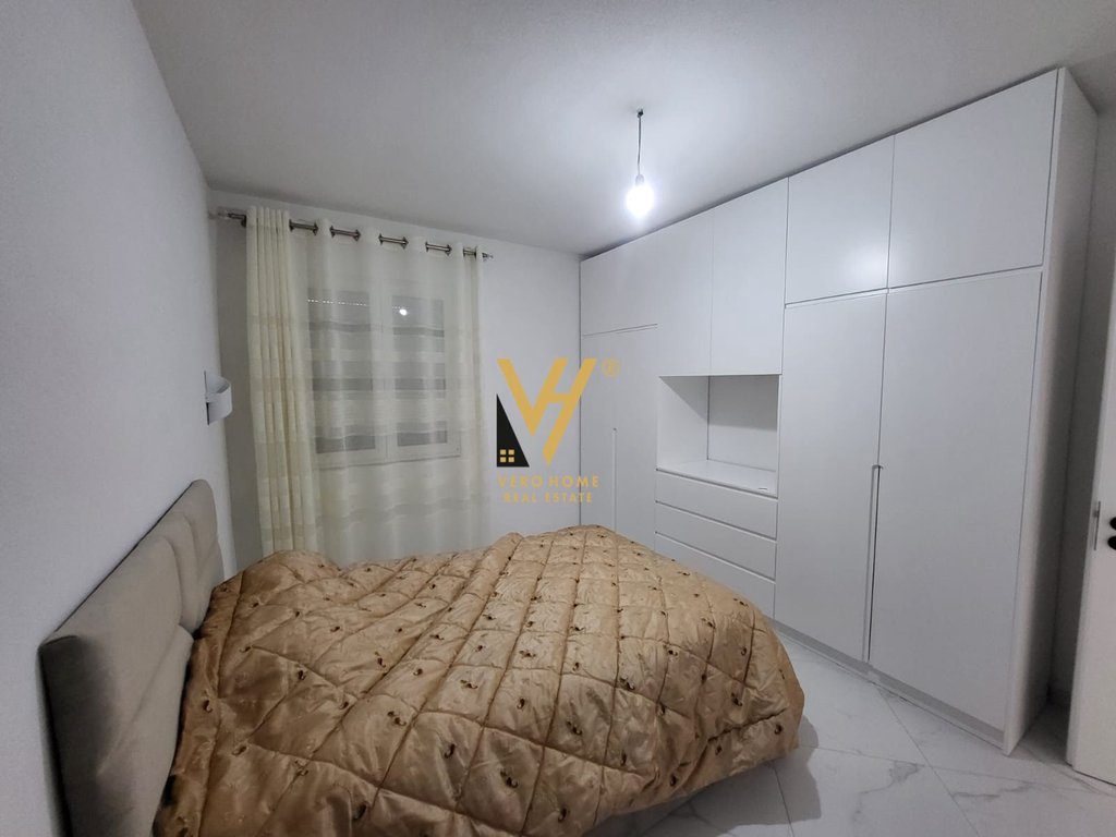 JEPET APARTAMENT 3+1+2+BLK ME QIRA NE BALDUSHK 700 EURO 4