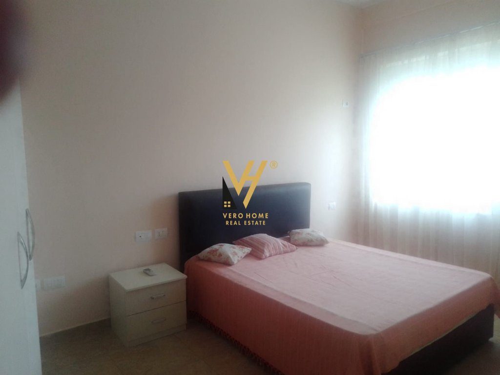 JEPET APARTAMENT 2+1+BLK ME QERA TE KODRA E DIELLIT 50.000 LEKE 4