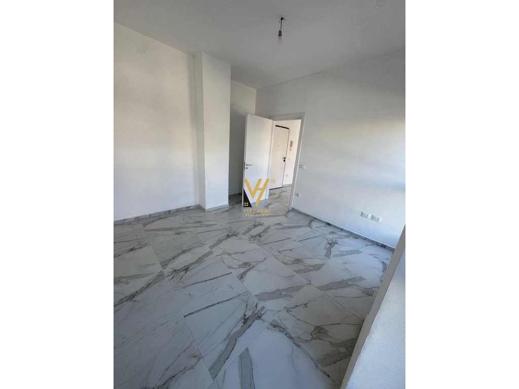 JEPET ZYRE 69 M2 ME QIRA NE LAPRAKE 50.000 LEKE 4