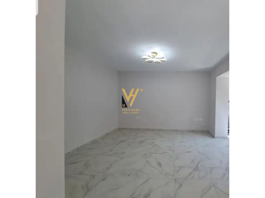 Shitet Apartament 1+1+ballkon ne Vasil Shanto 60 m2 4