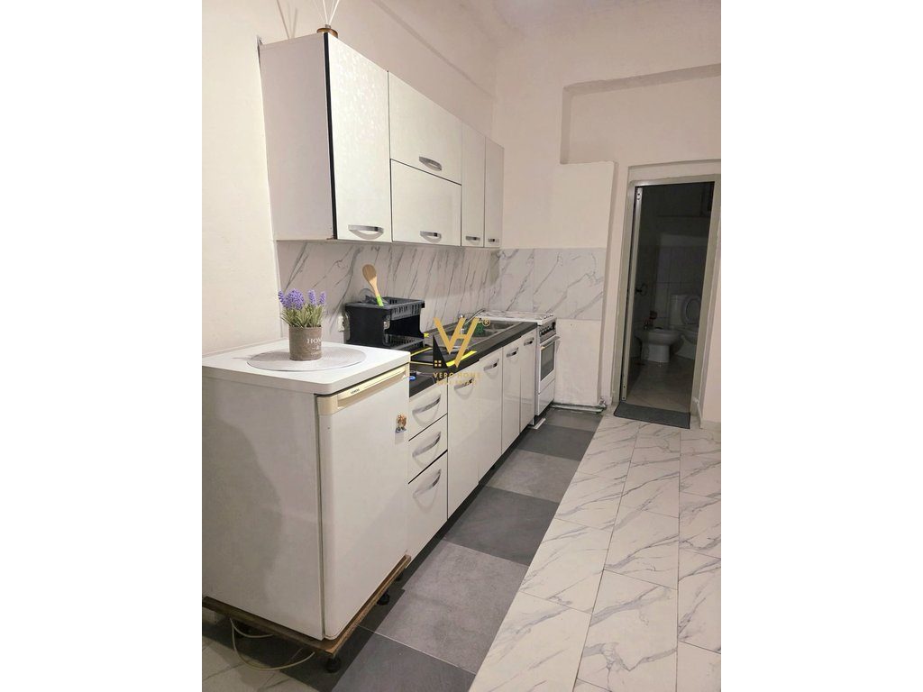JEPET APARTAMENT 1+1+BLK ME QIRA TE MYSLYM SHYRI 50.000 LEKE 3
