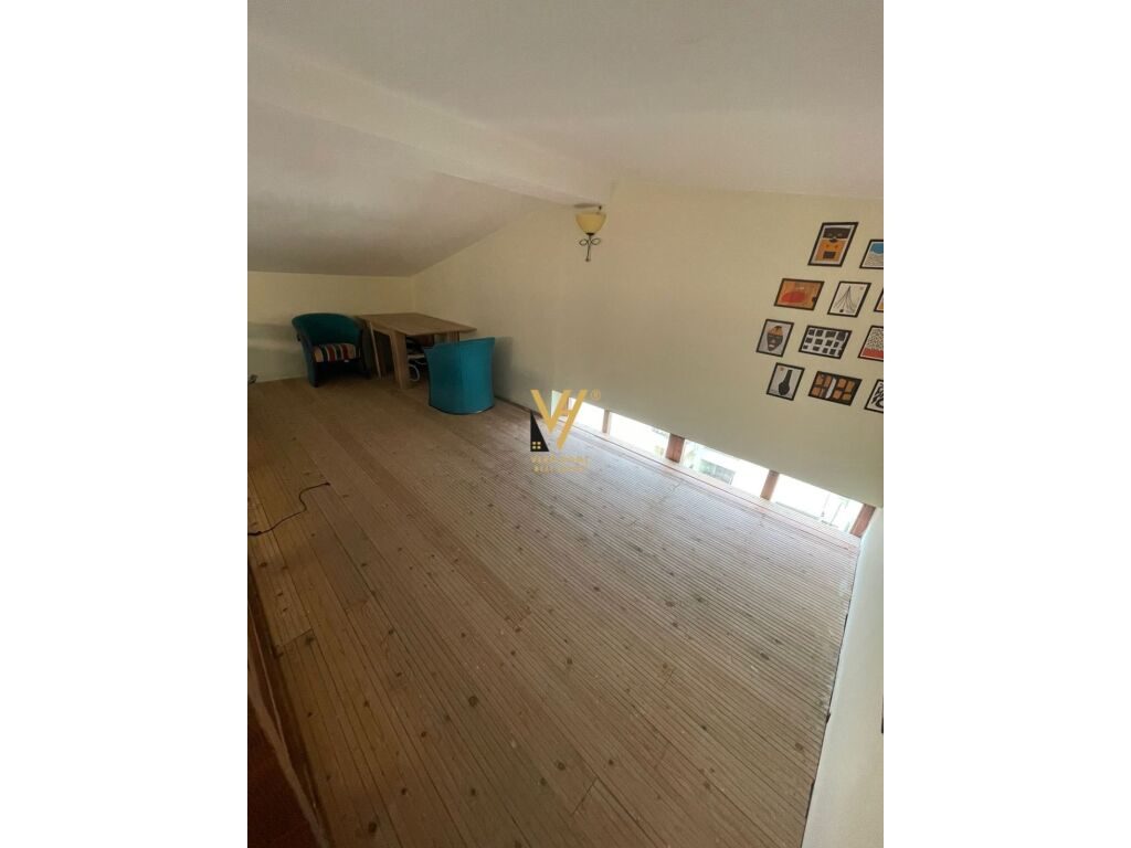 Shitet apartament 2+1+2+post parkimi te Xhamia, Kopshti Botanik 203 m2 4