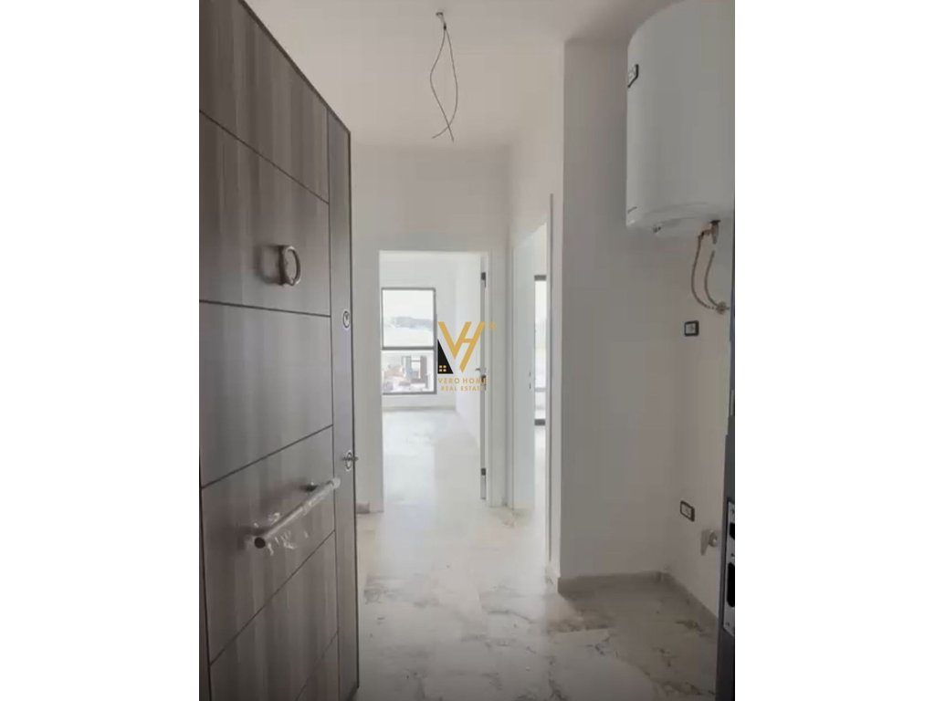 SHITET APARTAMENT 1+1 NE GOLEM 80.000 EURO 3