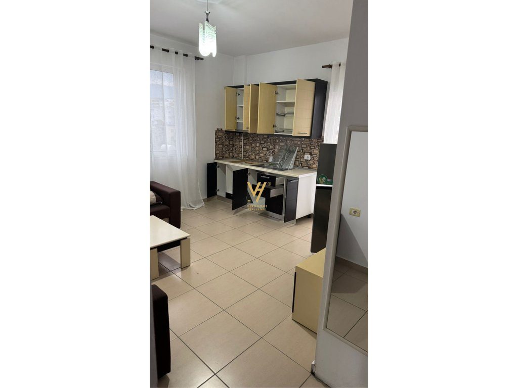 JEPET APARTAMENT 1+1+BLK ME QERA TE 5 MAJI 45.000 LEKE 2