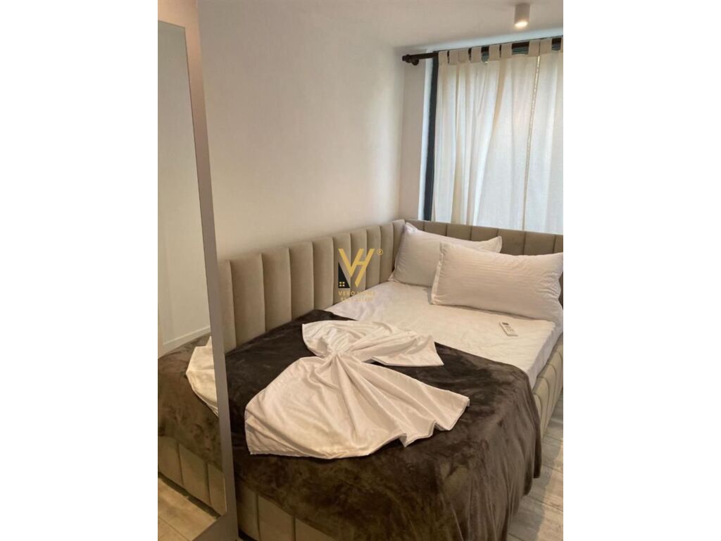 Jepet Apartament Duplex 2+1+2 me qera te Rruga Myslym Shyri 126 m2 4