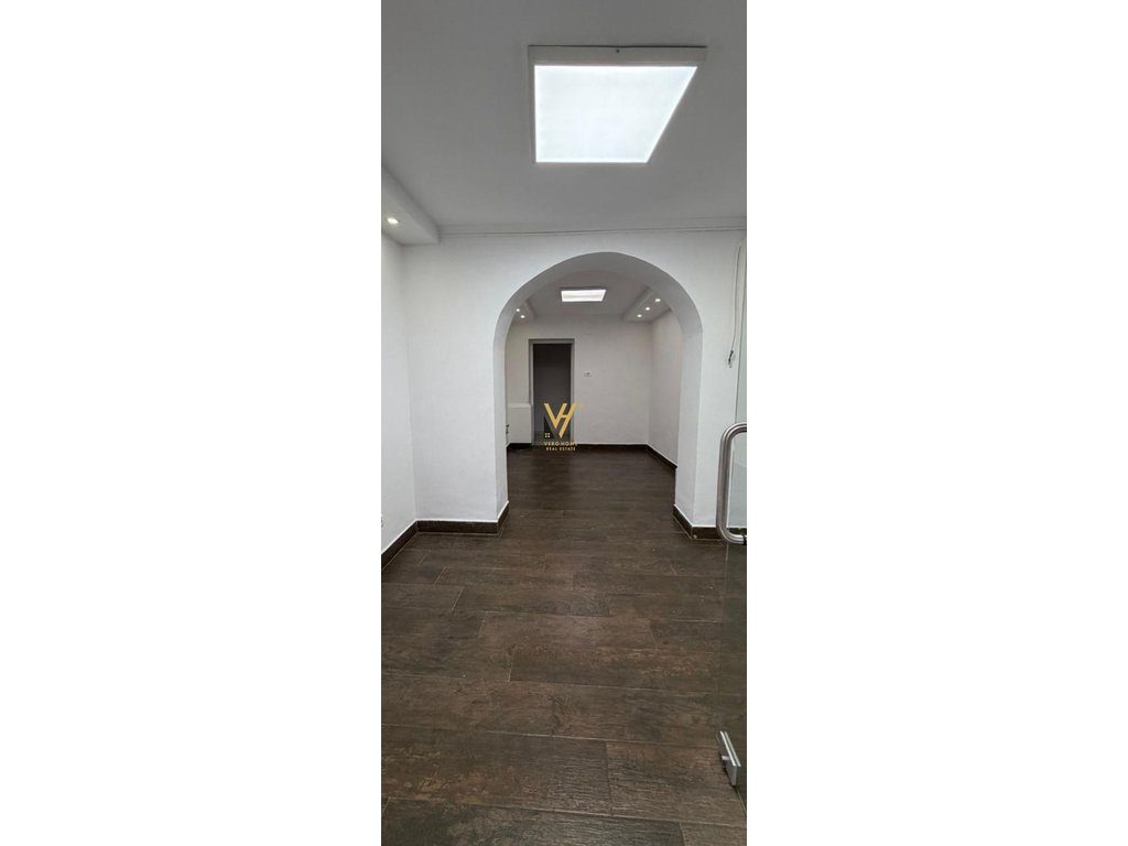 JEPET ZYRE 45 M2 ME QERA TEK SHESHI WILLSON 70.000 LEKE 3