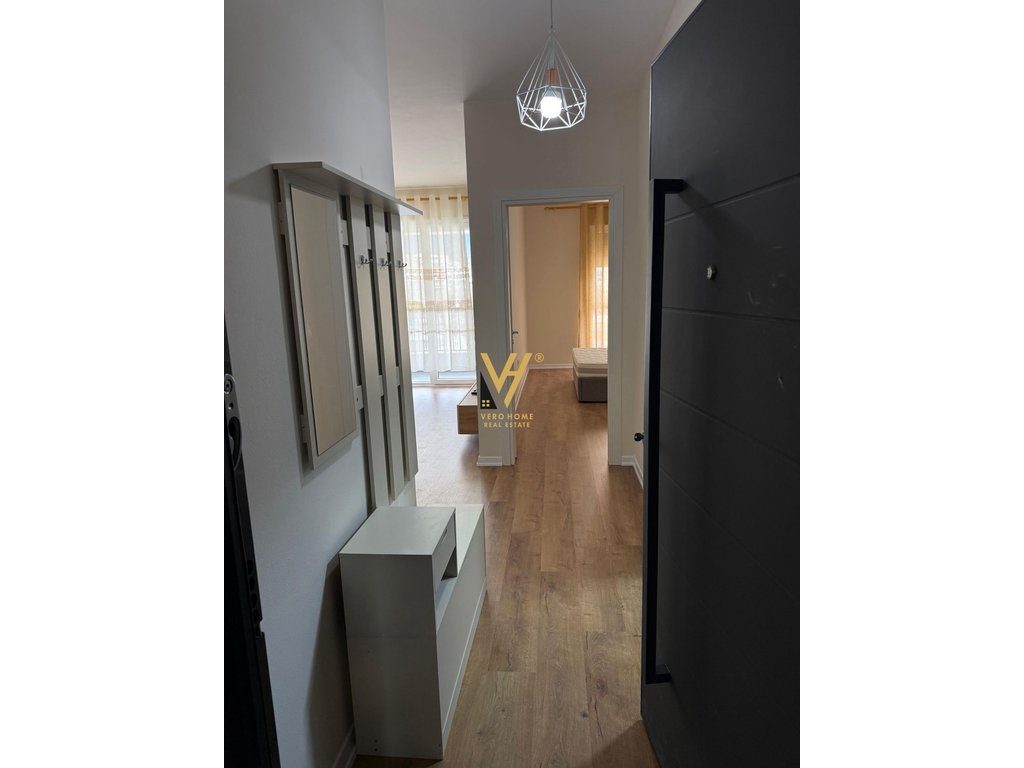 JEPET APARTAMENT 1+1+BLK ME QERA TE 5 MAJI 50.000 LEKE 4